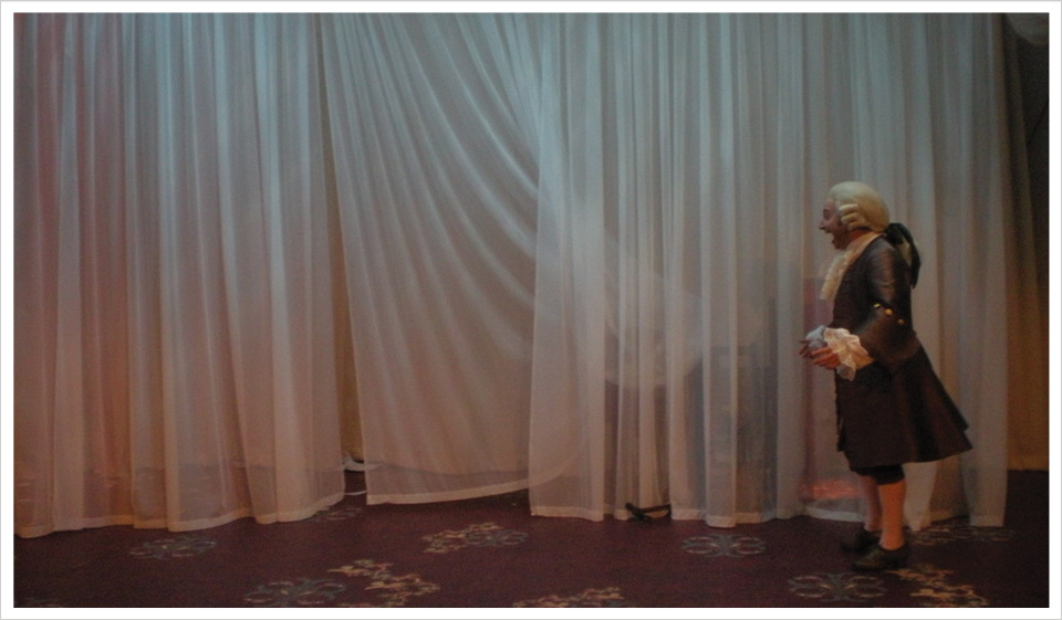 photo du spectacle «Embrassons-Nous, Folleville !»
